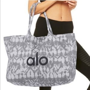 Alo Yoga Tie Dye Shopper Tote Bag • NWT